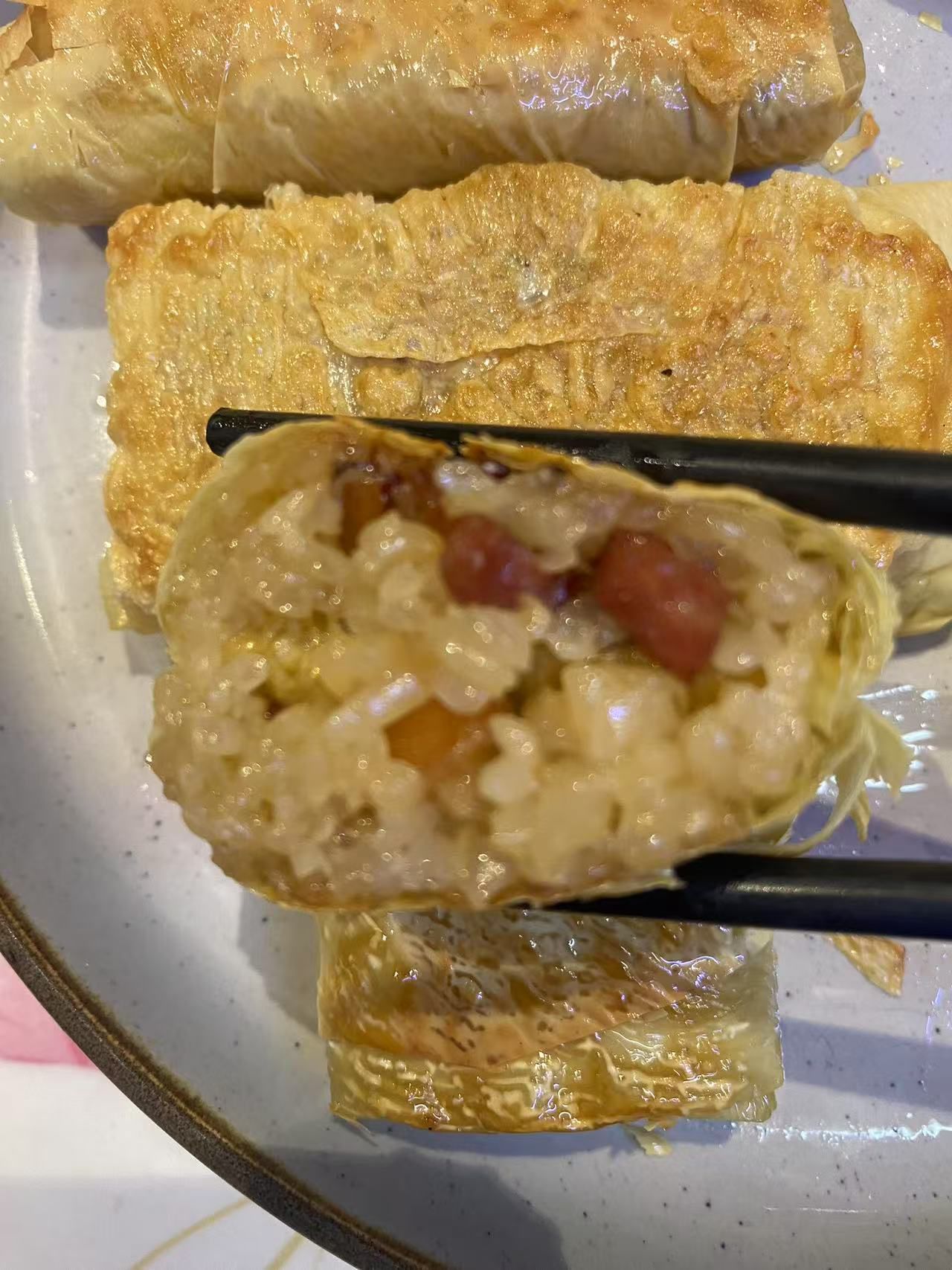 Dim Sum Chef's New Masterpiece - Bean Curd and La-Flavored Glutinous Rice Rolls (12 pieces)