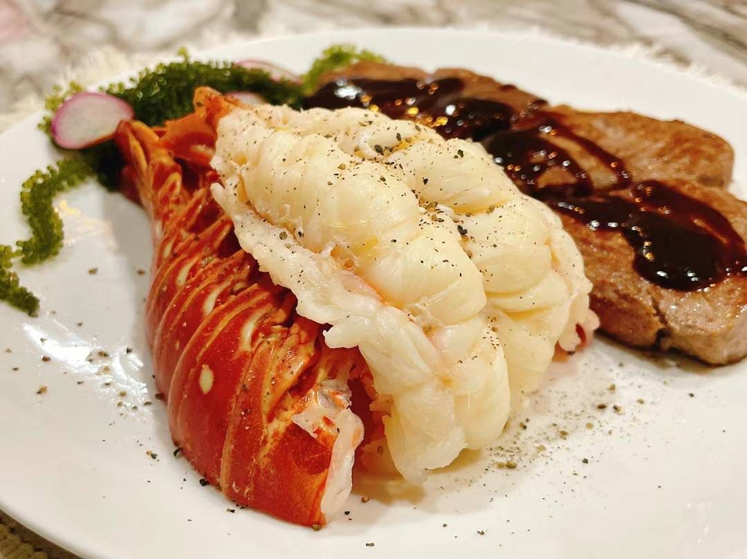 Cuba🇨🇺Frozen Lobster Tails🦞 4-5oz (3 pieces)