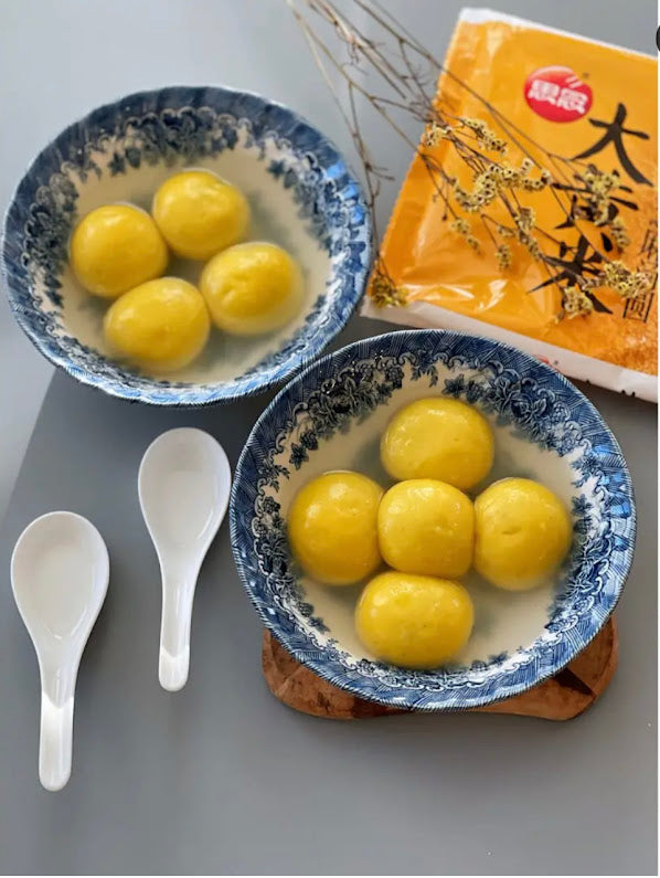 Missing Rhubarb Rice and Black Sesame Rice Balls 454g (2 packs)