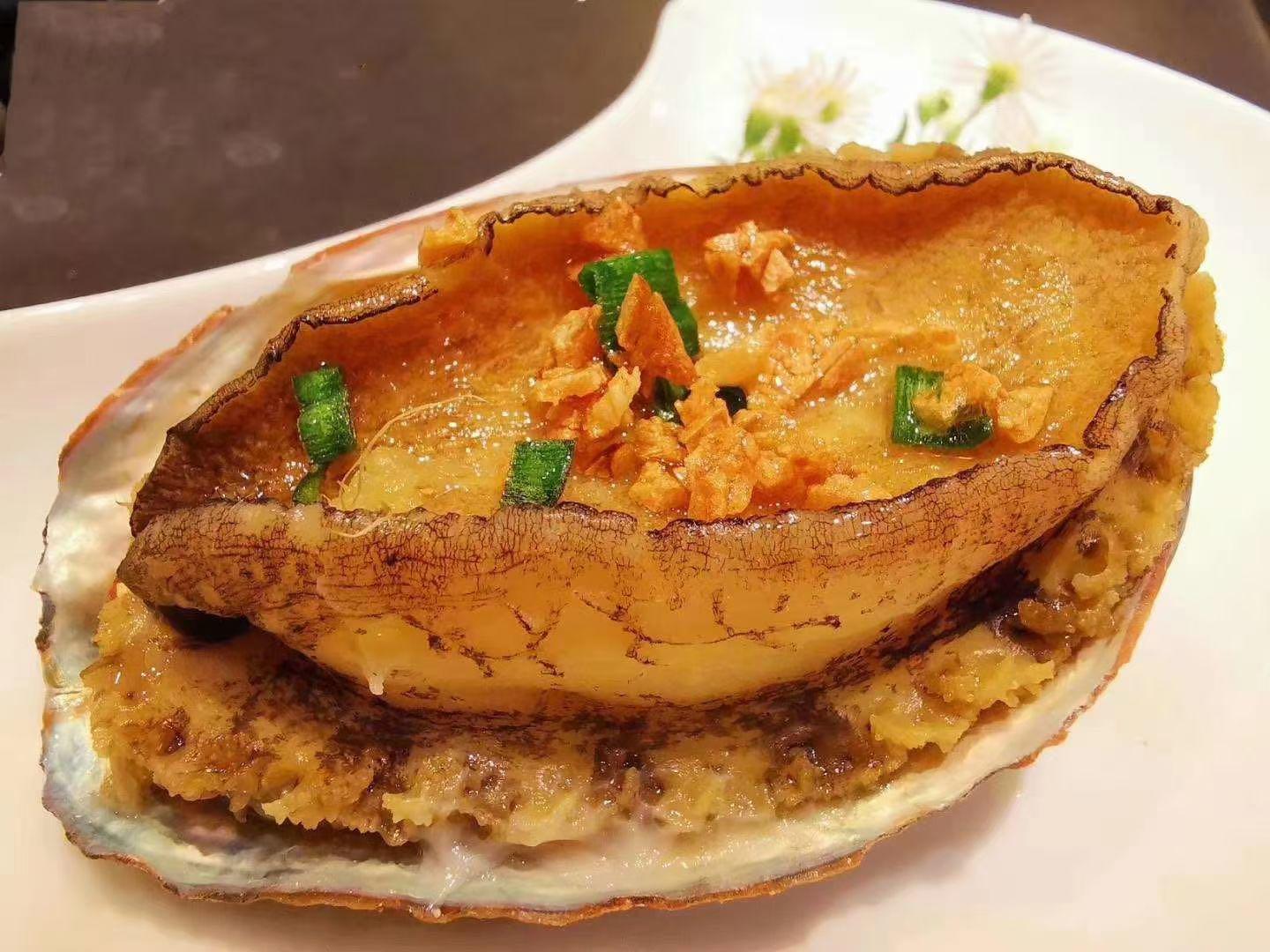 Taiwan extra large abalone 1kg (8 pieces)