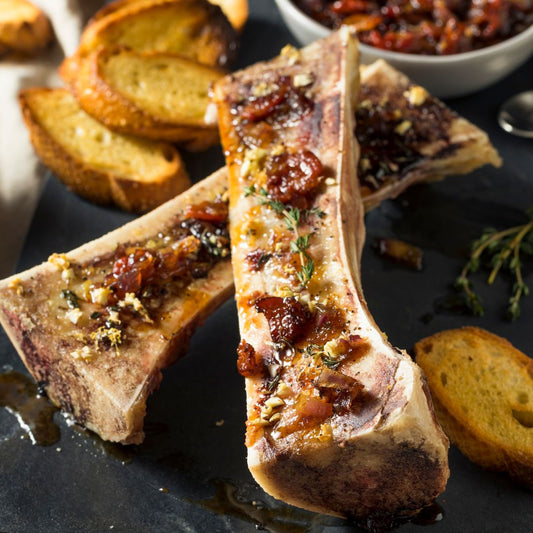 穀飼牛筒骨 Bone Marrow