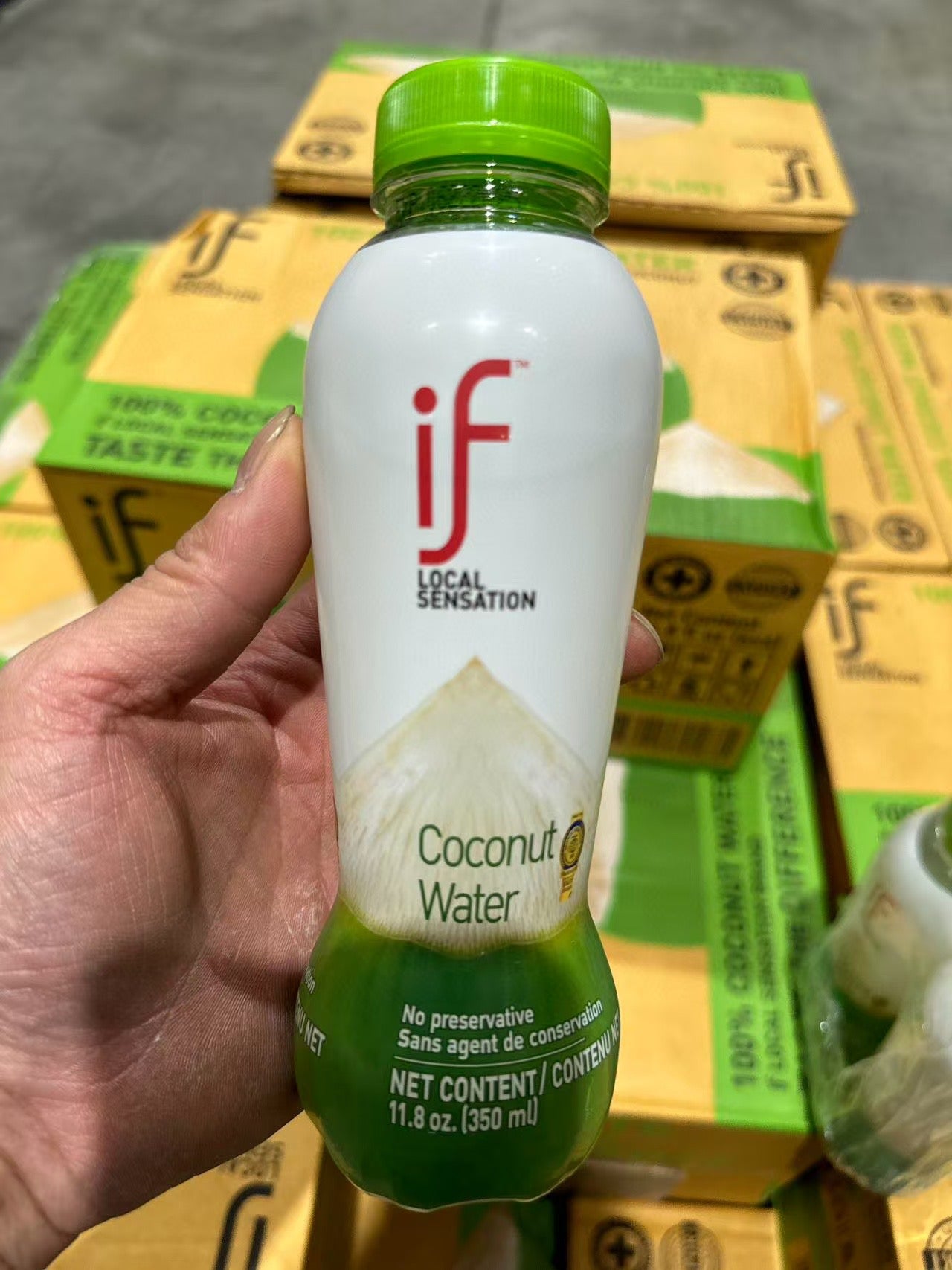 Thai imported if coconut water (350ml, 24 bottles per case)