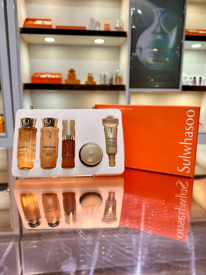 Sample of South Korea's Sulwhasoo Sulwhasoo Royal Firming Ginseng Five-piece Set